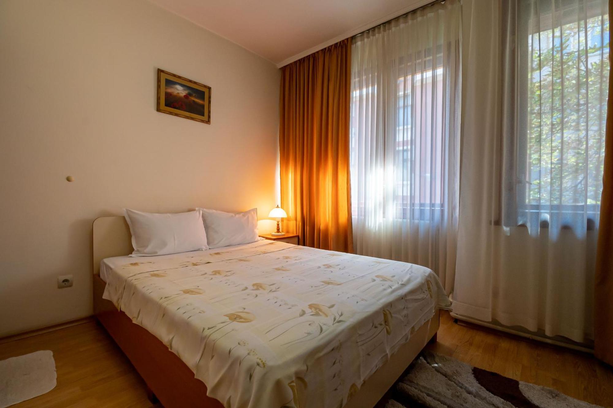 Primavera 1 Hotel Pazardžik Esterno foto